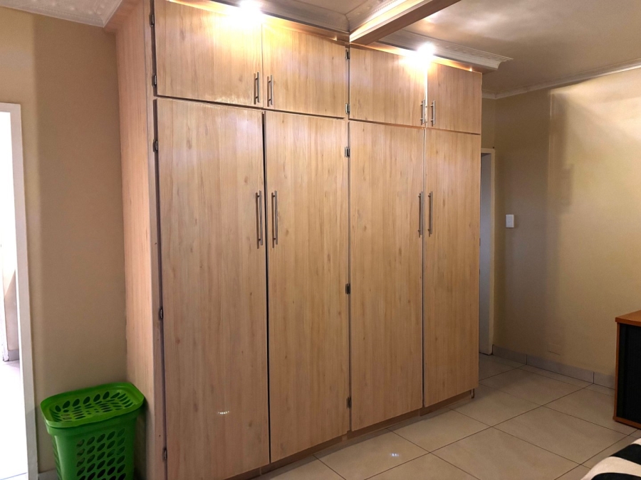 1 Bedroom Property for Sale in Wilkeville North West